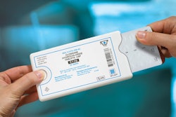 Hp 18951 Pillpack Hand Rgb Lr