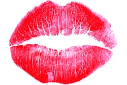 Hp 19437 Lipstickkiss1