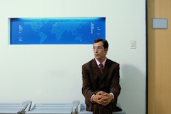 Hp 19877 Man Waiting