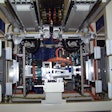 The SSE robot offers high-speed transfer of parts from mold to automation.