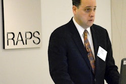 FDA’s John Barlow “Barr” Weiner speaks to attendees of RAPS’ CGMPs for combination products workshop.