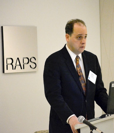 FDA’s John Barlow “Barr” Weiner speaks to attendees of RAPS’ CGMPs for combination products workshop.