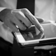 Software helps track medical devices and biologics from manufacturer to patient.