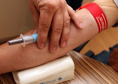 Blood Test / Photo: Getty Images/Adam Berry