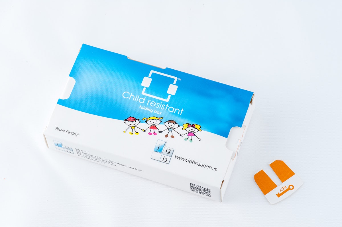 https://img.healthcarepackaging.com/files/base/pmmi/all/image/2016/11/hp_44158_igb_child_resistant_carton.png?auto=format%2Ccompress&fit=max&q=70&w=1200