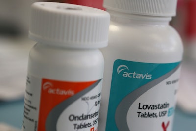 Pplastic bottles and parenteral containers together making up two-fifths of the total market share, according to a new Allied Market Research report forecasting the pharma packaging marekt through 2022.