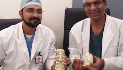 Dr. Kumar and Dr. Naik with 3D printed titanium vertebrae implant. / Photo: 3Ders