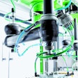 All steps from forming trays, through product feeding and grouping to cartoning, take place on a compact system. The auto-injectors are placed in trays and then cartoned.