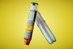 80,000 EpiPens recalled / Image: STAT