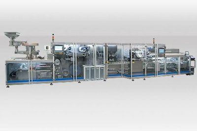 The BLICA-600 includes a blister transfer station, which connects both machines in a compact and space-saving monobloc design.