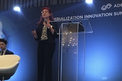 Tianna Umann, Cross Domain Solution Architect at Microsoft, explained that there are multiple types of blockchain (and trust levels).