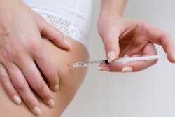 Injecting Insulin / Image: Ian Hooten