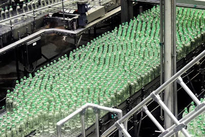 This crisis has brought an abrupt decline of its currency value to Colombia, directly affecting the acquisition of imported raw materials as well as processing and packaging machinery.