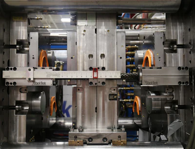 Production stack mold in 2×2 format.