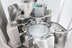 The GKF 2600, which was developed for the high-performance range, achieves an output of more than 110,000 capsules per hour with capsule size 00.