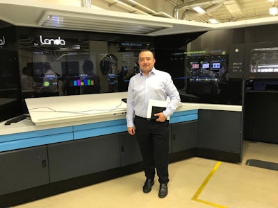 “We are prepared for this technology, for what we consider will be the future of graphic arts,' affirms with conviction José Luis Villegas, director of High Graphics of the Gondi Group.