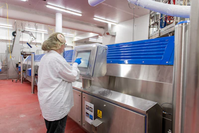 Operators can preset the wave frequency, speed of the conveyor belt, and other process parameters for rapid product changeovers.