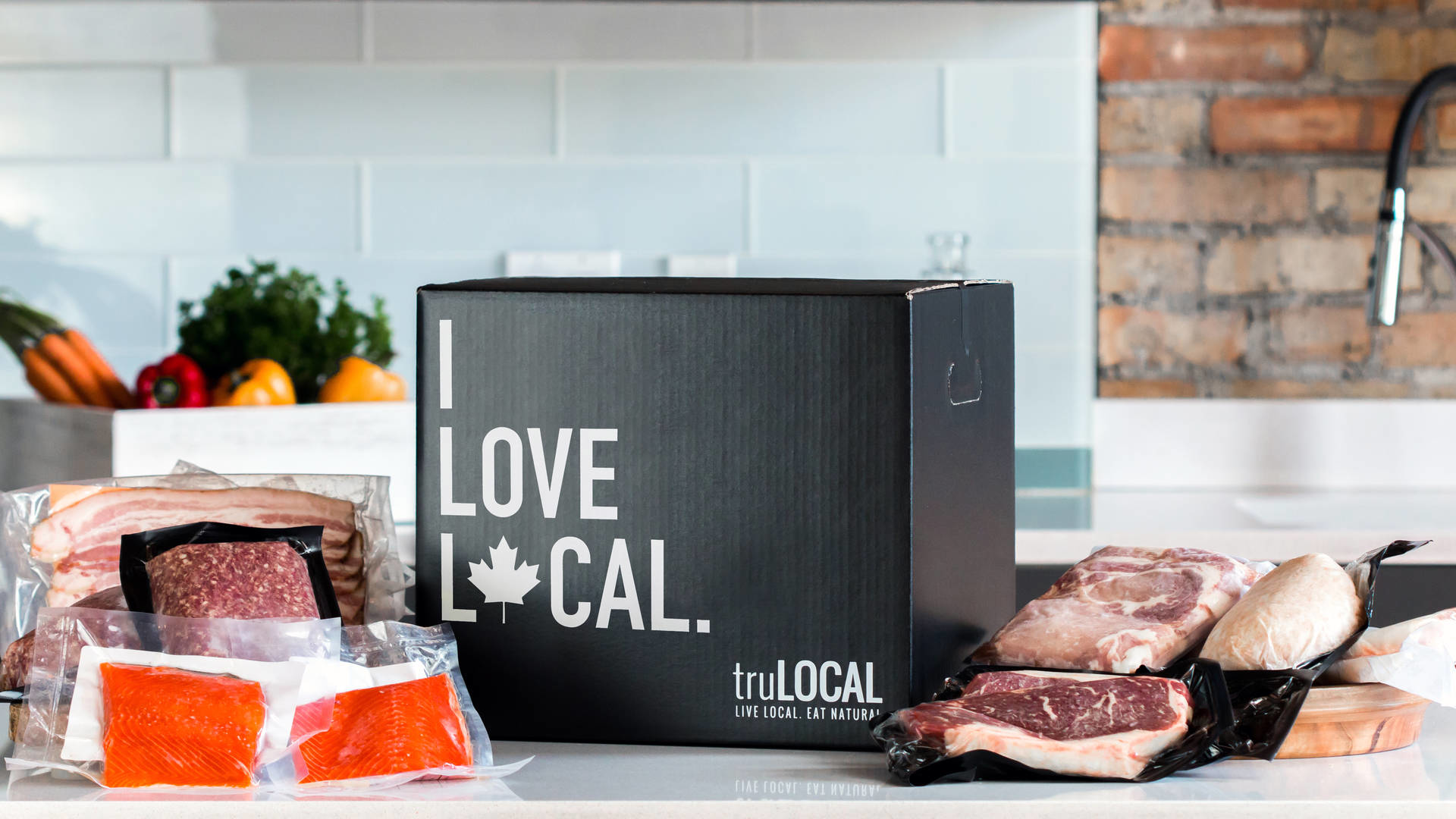 This e-comm play for specialty and value-added proteins like wild-caught fish, free-range poultry, and grass-fed beef uses a striking printed corrugated shipper that&rsquo;s fully recyclable.