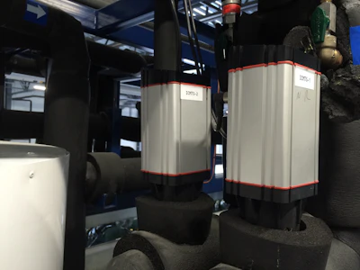 The CO2 refrigeration system depends on Danfoss ICM TS expansion valves to expand the high-pressure supercritical CO2 gas to a cold lower-pressure two-phase fluid.