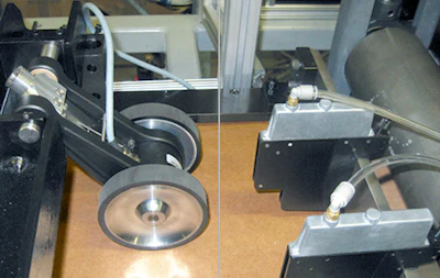 With the Model TR3 Heavy Duty Tru-Trac encoder installed, Hipsher’s corrugated cutting machine reliably measures and cuts 100% of the time.
