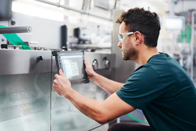 As of November, all Syntegon machines will be delivered “IoT ready” and provide interfaces for numerous digital solutions, enabling customers to enter a new level of digitalization.