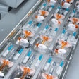 Paris-based Laboratoires VIVACY develops, produces, and distributes medical injectables. Due to a boom in aesthetic procedures, production volume is growing strongly, necessitating packaging automation.