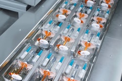 Paris-based Laboratoires VIVACY develops, produces, and distributes medical injectables. Due to a boom in aesthetic procedures, production volume is growing strongly, necessitating packaging automation.