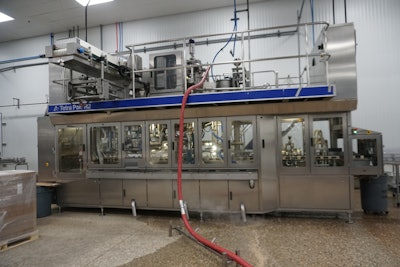 The Tetra Pak R2 carton filling machine was chosen for its speed of 6,000 packs/hr, which allows for efficient, small-batch product processing.