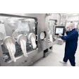Alcami selected a line with isolator technology from Syntegon, which effectively separates production areas and personnel, contributing to the highest hygiene and safety standards.