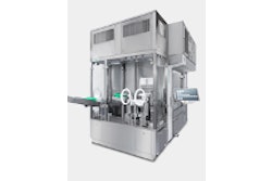 The fully automated Versynta microBatch production cell with gloveless isolator and integrated air treatment is designed for highly potent drugs for small patient groups.