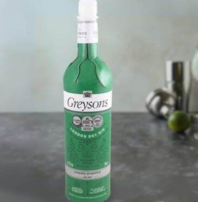 Aldi's new own-brand gin packaging uses 94% recycled paperboard.