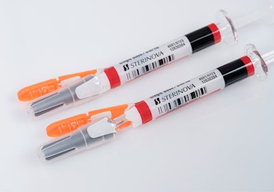 Sterinova’s heparin syringes are equipped with Needle-Trap Secu, which combines needle protection with first-opening indication—a space-saving, eco-friendly, and safe solution.