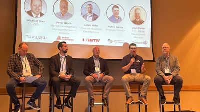 (from left) Michael Sher, CEO, Tapwow; Loren Miller, Director, Business Development, Identiv; Peter Bloch, Market Development Manager for North America, Avery Dennison; Ruben Nance, program director, preferred design recognition, Association of Plastics Recyclers (APR); Louis Parker, Business Development Manager, Checkpoint Systems