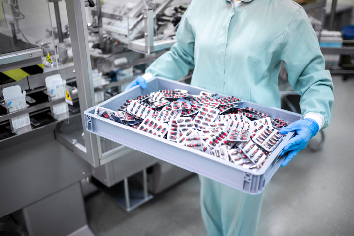Key packaging formats fueling this expansion include blister packaging, pouches, stick packaging, and labeling services.