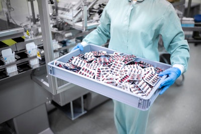 Key packaging formats fueling this expansion include blister packaging, pouches, stick packaging, and labeling services.