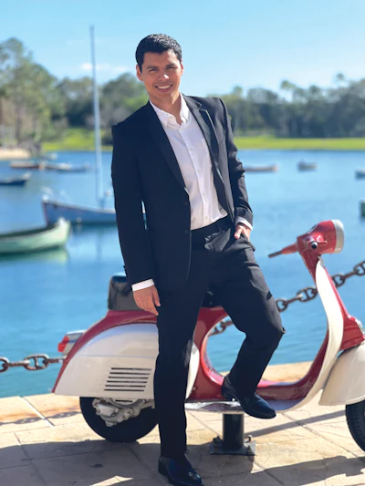 Oem 1025 F1 On The Rise Matthew Olivera