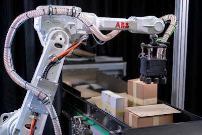 With AI-based vision technology, ABB Robotics’ Robotic Parcel Inductor can handle unknown and randomly arranged items in unstructured environments.